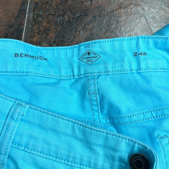 St Johns Bay Bermuda shorts - Picture 3 of 3
